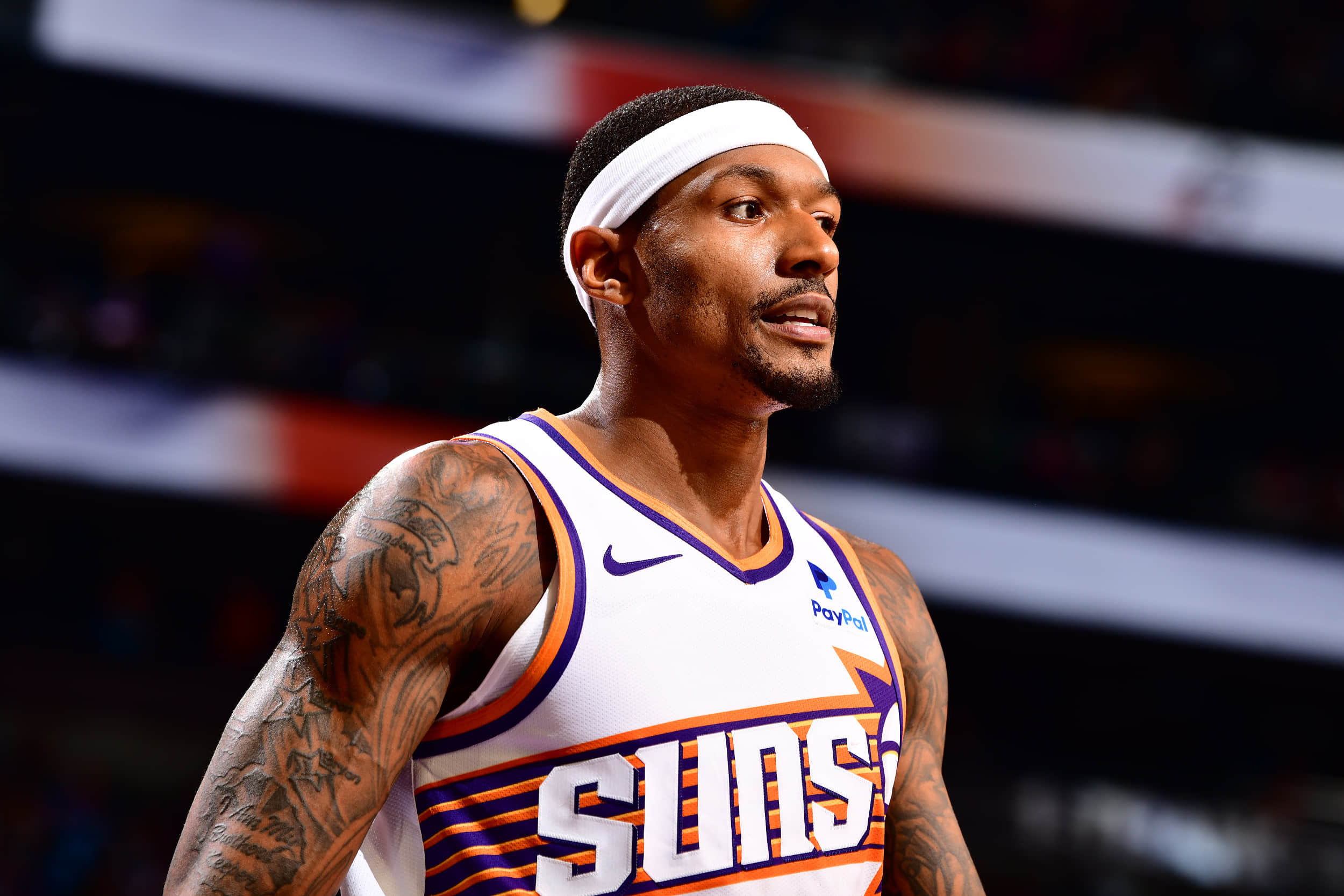 九游体育官方网站-弗兰克：哈登对招募自由球员帮助极大，比尔妻子转发哈登伴侣感谢邀请动态